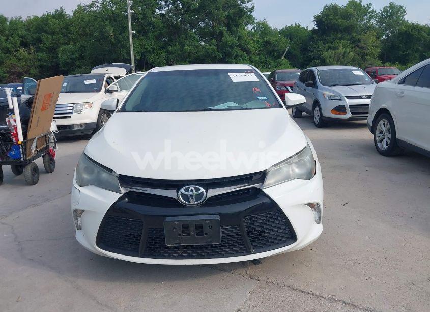 Photo 12 of 2016 Toyota Camry SE (VIN 4T1BF1FK9GU243214)