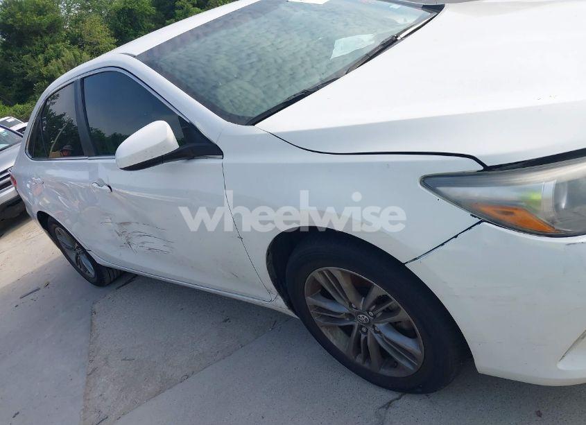 Photo 13 of 2016 Toyota Camry SE (VIN 4T1BF1FK9GU243214)