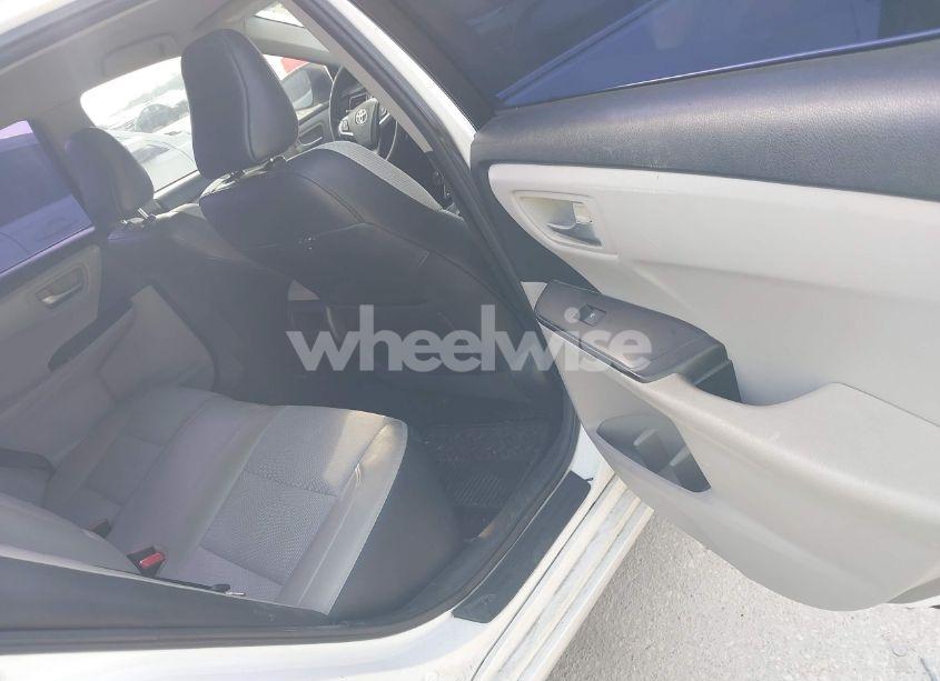 Photo 8 of 2016 Toyota Camry SE (VIN 4T1BF1FK9GU243214)