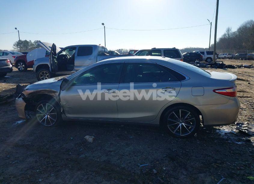 Photo 15 of 2016 Toyota Camry XSE (VIN 4T1BF1FK9GU251362)