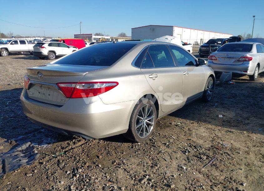 Photo 4 of 2016 Toyota Camry XSE (VIN 4T1BF1FK9GU251362)