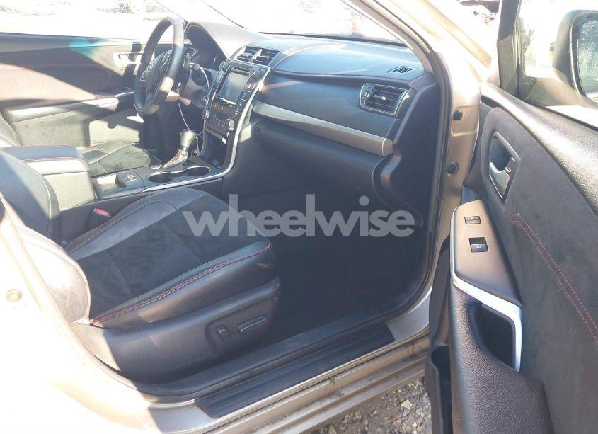 Photo 5 of 2016 Toyota Camry XSE (VIN 4T1BF1FK9GU251362)