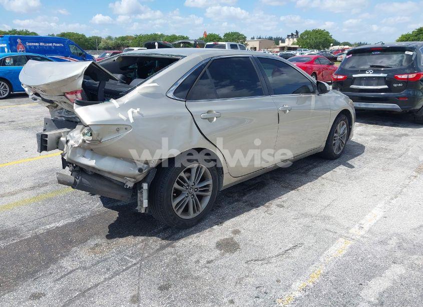 Photo 4 of 2016 Toyota Camry SE (VIN 4T1BF1FK9GU255220)