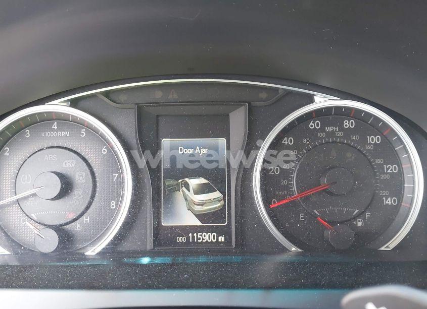 Photo 7 of 2016 Toyota Camry SE (VIN 4T1BF1FK9GU255220)