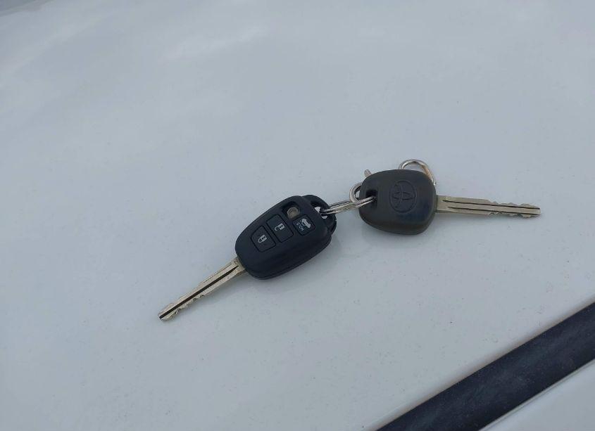 Photo 11 of 2016 Toyota Camry SE (VIN 4T1BF1FK9GU258232)