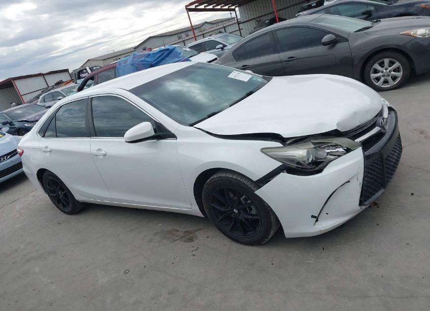 Photo 13 of 2016 Toyota Camry SE (VIN 4T1BF1FK9GU258232)