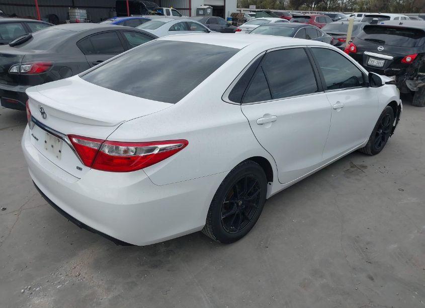 Photo 4 of 2016 Toyota Camry SE (VIN 4T1BF1FK9GU258232)
