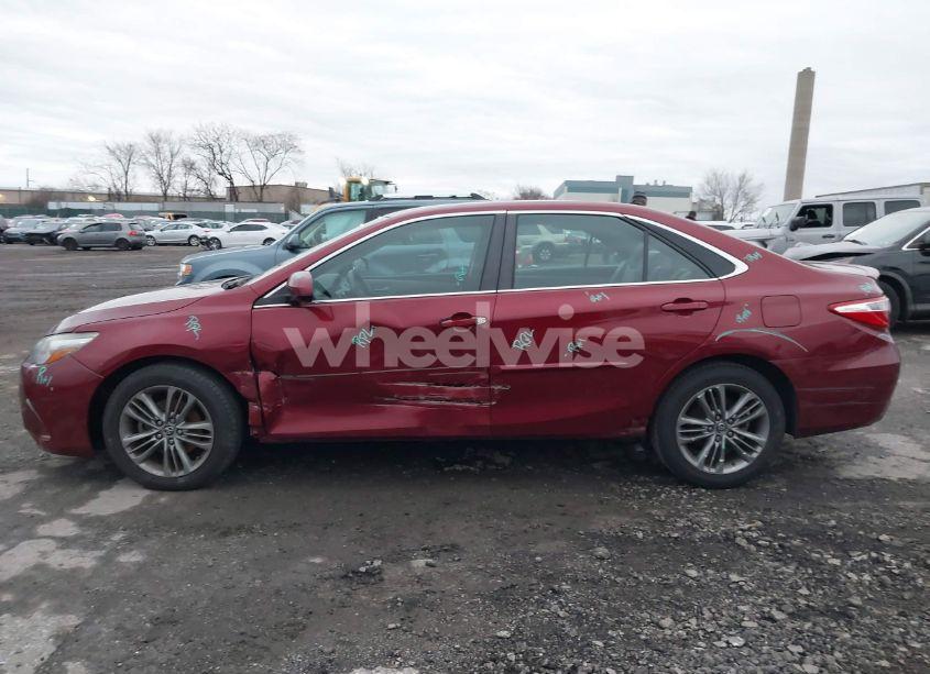 Photo 13 of 2016 Toyota Camry SE (VIN 4T1BF1FK9GU503448)