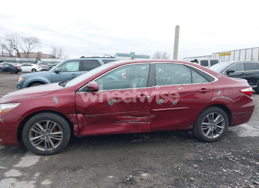 Photo 6 of 2016 Toyota Camry SE (VIN 4T1BF1FK9GU503448)