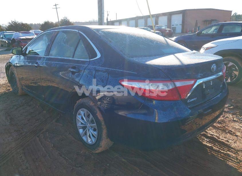 Photo 3 of 2016 Toyota Camry LE (VIN 4T1BF1FK9GU505572)