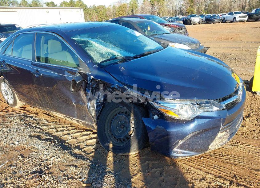 Photo 6 of 2016 Toyota Camry LE (VIN 4T1BF1FK9GU505572)