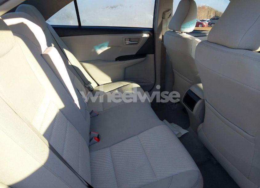 Photo 8 of 2016 Toyota Camry LE (VIN 4T1BF1FK9GU505572)