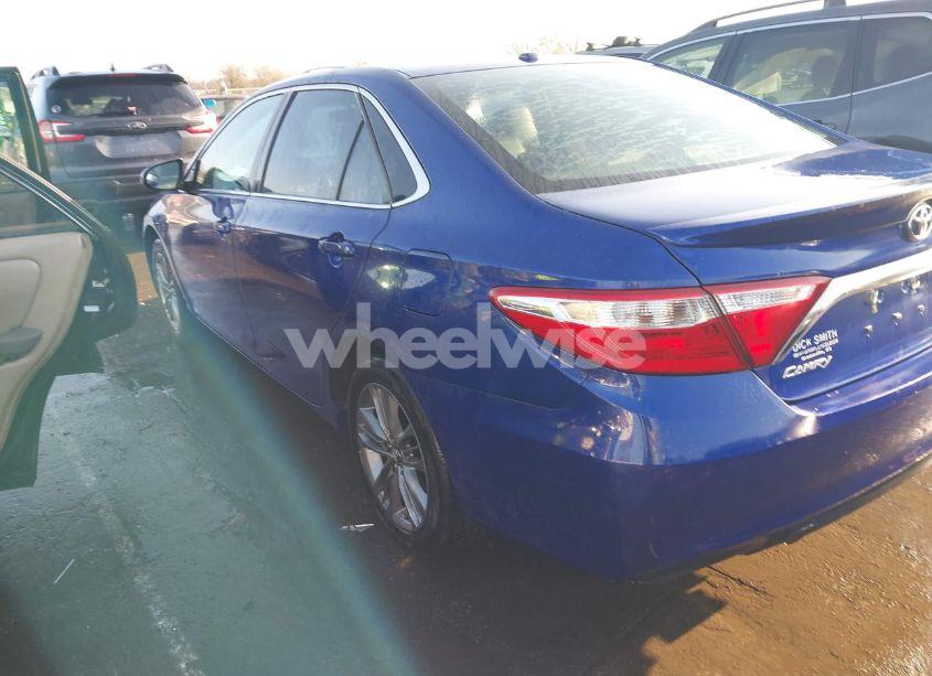 Photo 3 of 2016 Toyota Camry SE (VIN 4T1BF1FK9GU506804)