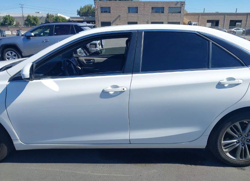 Photo 15 of 2016 Toyota Camry SE (VIN 4T1BF1FK9GU508102)