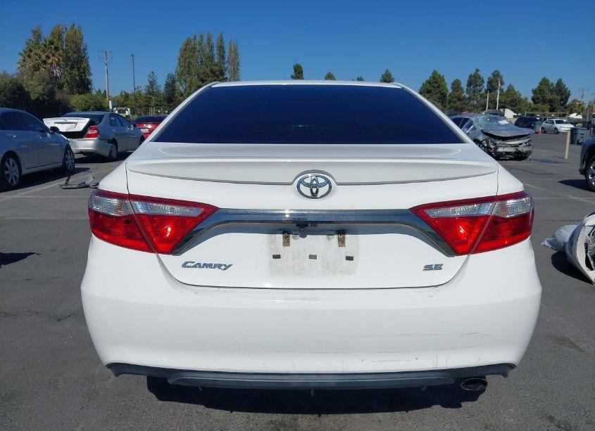 Photo 17 of 2016 Toyota Camry SE (VIN 4T1BF1FK9GU508102)