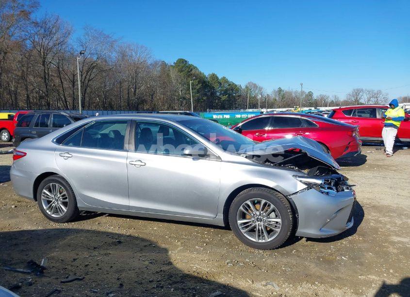 Photo 13 of 2016 Toyota Camry SE (VIN 4T1BF1FK9GU521805)
