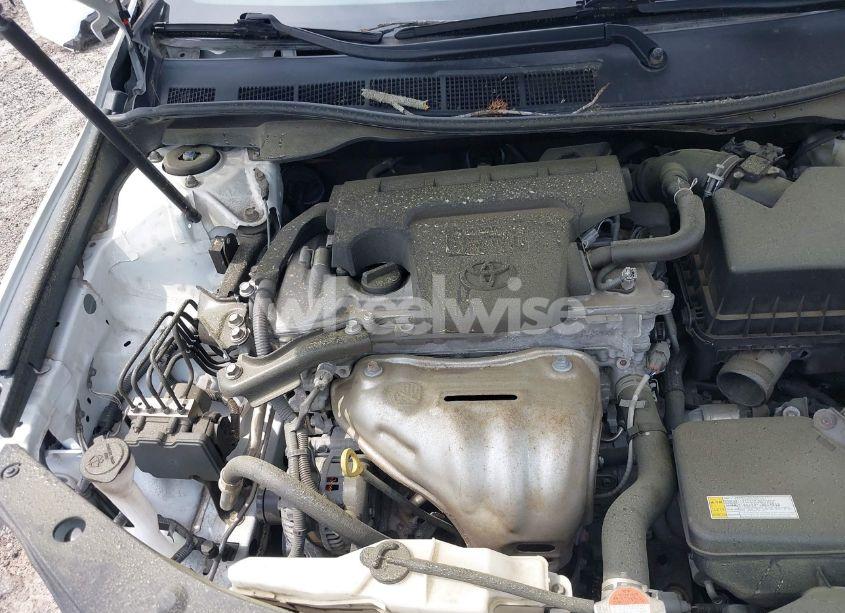 Photo 10 of 2016 Toyota Camry LE (VIN 4T1BF1FK9GU533355)