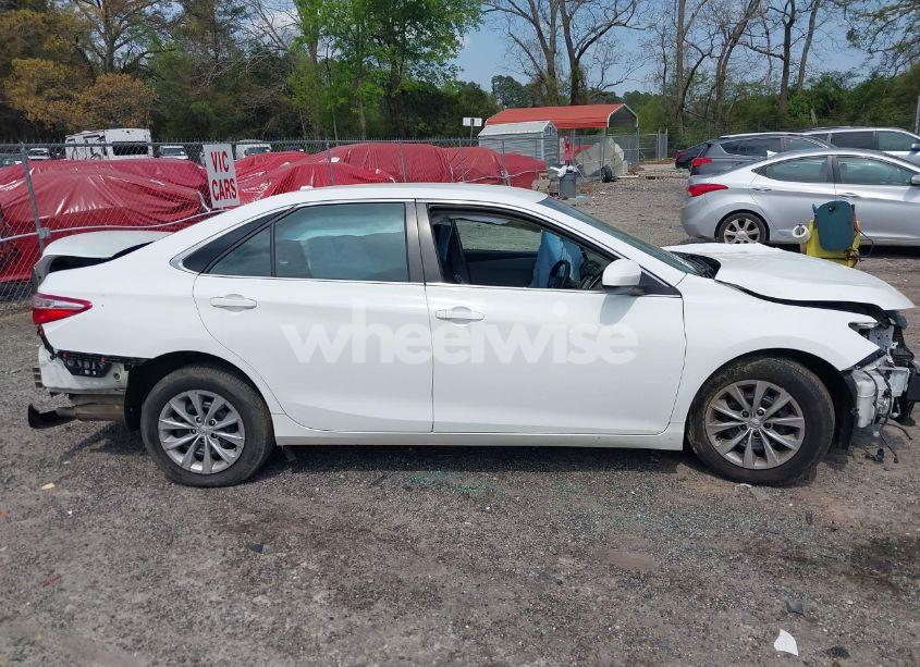 Photo 14 of 2016 Toyota Camry LE (VIN 4T1BF1FK9GU533355)