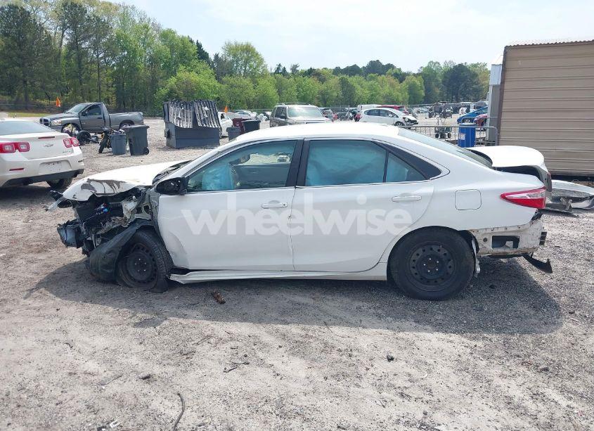 Photo 15 of 2016 Toyota Camry LE (VIN 4T1BF1FK9GU533355)