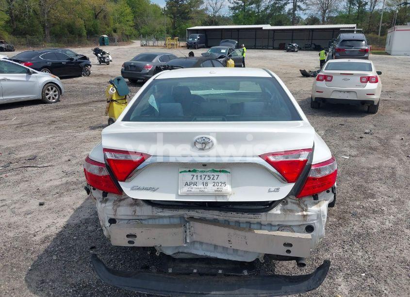 Photo 17 of 2016 Toyota Camry LE (VIN 4T1BF1FK9GU533355)