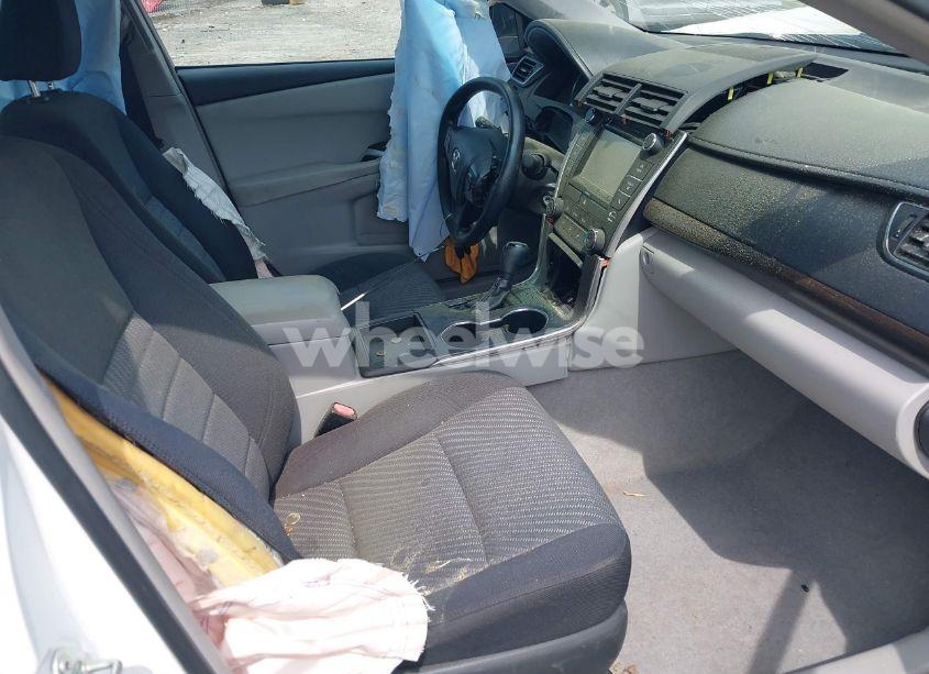 Photo 5 of 2016 Toyota Camry LE (VIN 4T1BF1FK9GU533355)