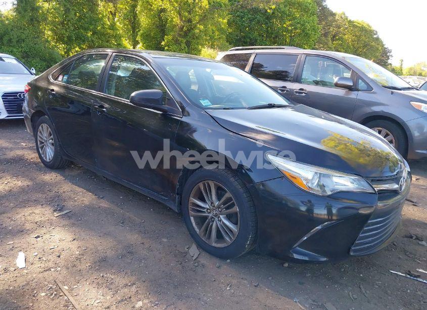 Photo 6 of 2016 Toyota Camry SE (VIN 4T1BF1FK9GU536062)