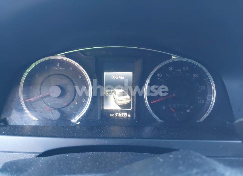 Photo 7 of 2016 Toyota Camry SE (VIN 4T1BF1FK9GU536062)