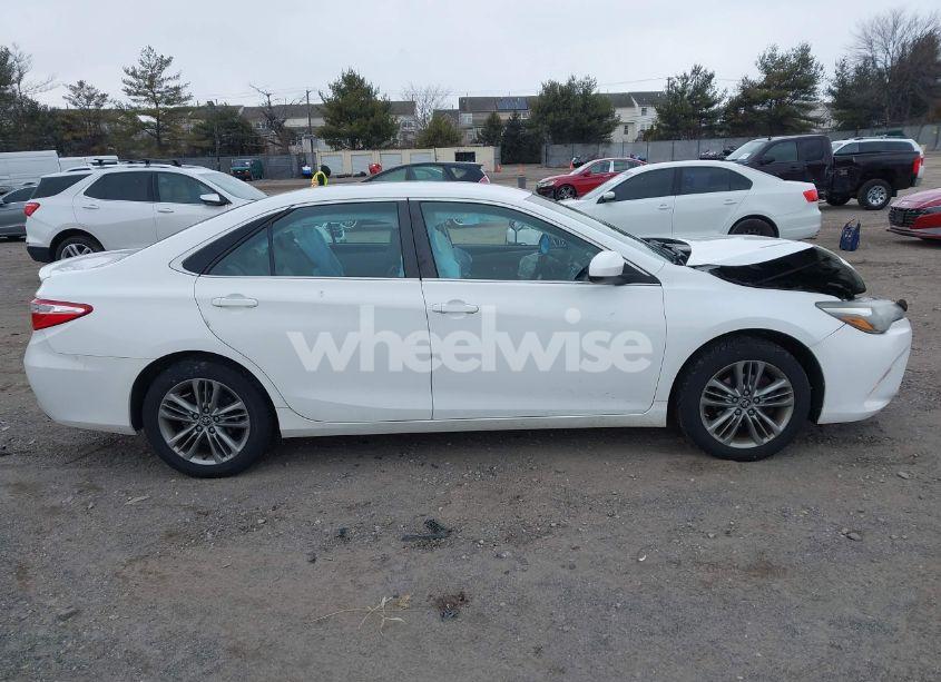 Photo 13 of 2016 Toyota Camry SE (VIN 4T1BF1FK9GU551113)