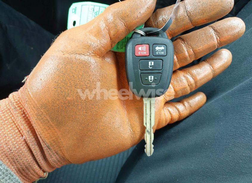 Photo 11 of 2016 Toyota Camry SE (VIN 4T1BF1FK9GU574486)