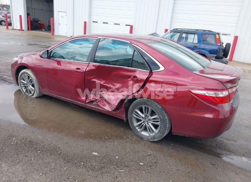 Photo 3 of 2016 Toyota Camry SE (VIN 4T1BF1FK9GU574486)