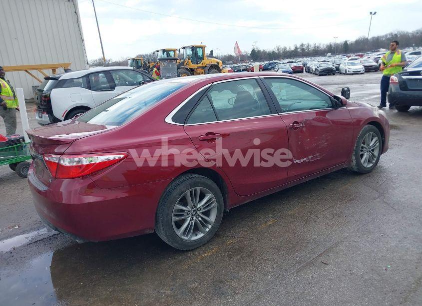 Photo 4 of 2016 Toyota Camry SE (VIN 4T1BF1FK9GU574486)