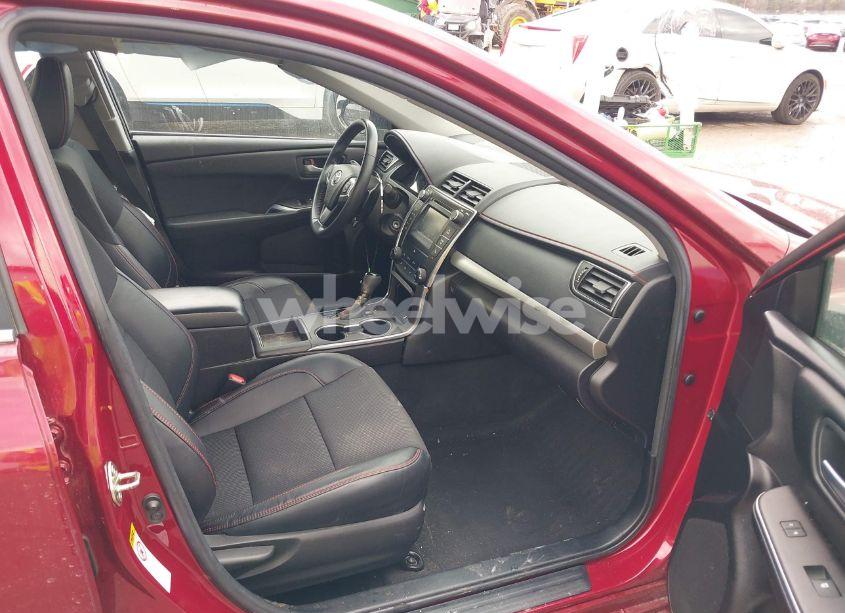 Photo 5 of 2016 Toyota Camry SE (VIN 4T1BF1FK9GU574486)