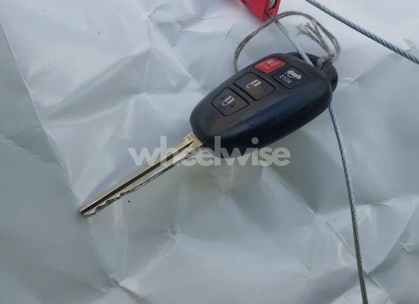 Photo 11 of 2016 Toyota Camry SE (VIN 4T1BF1FK9GU582393)