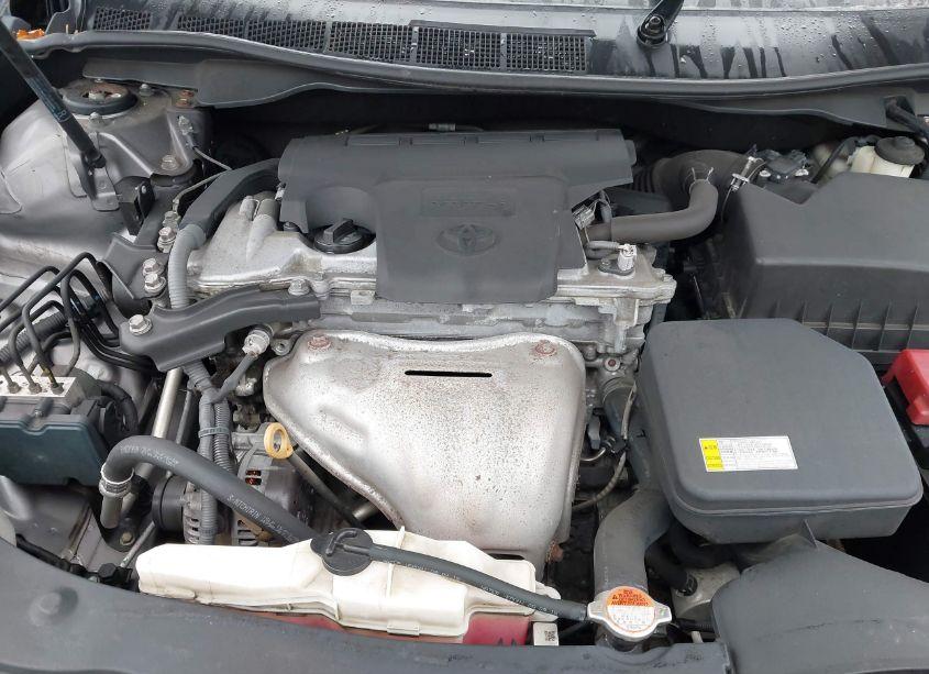 Photo 10 of 2016 Toyota Camry LE (VIN 4T1BF1FK9GU586296)