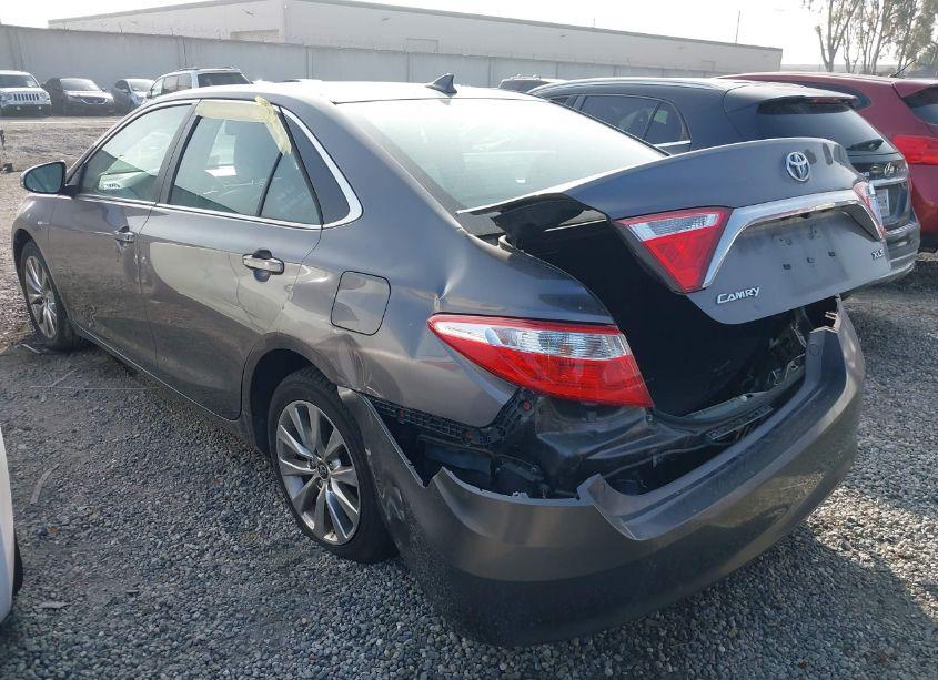 Photo 3 of 2016 Toyota Camry XLE (VIN 4T1BF1FK9GU587688)