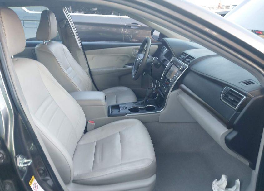 Photo 5 of 2016 Toyota Camry XLE (VIN 4T1BF1FK9GU587688)