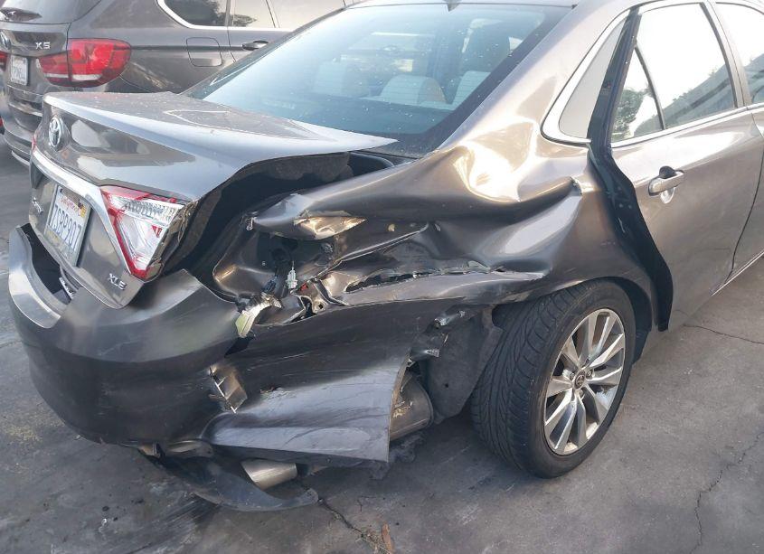 Photo 6 of 2016 Toyota Camry XLE (VIN 4T1BF1FK9GU587688)