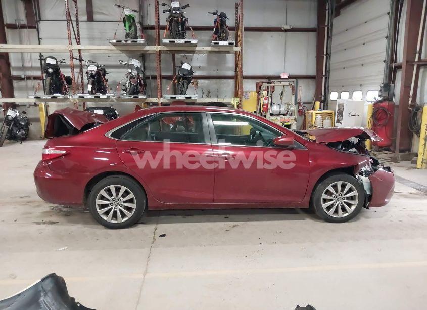 Photo 13 of 2016 Toyota Camry XLE (VIN 4T1BF1FK9GU595452)