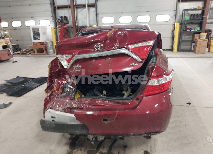 Photo 16 of 2016 Toyota Camry XLE (VIN 4T1BF1FK9GU595452)