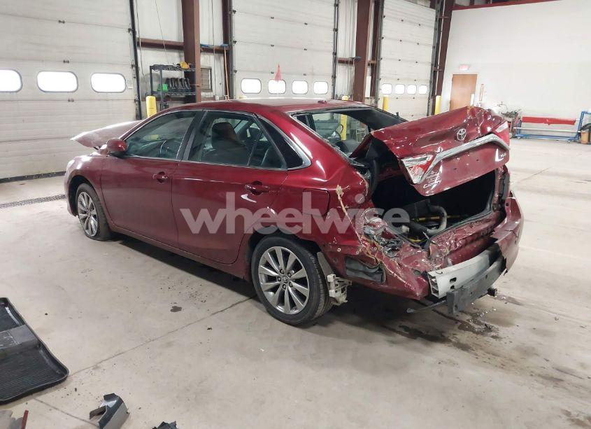 Photo 3 of 2016 Toyota Camry XLE (VIN 4T1BF1FK9GU595452)