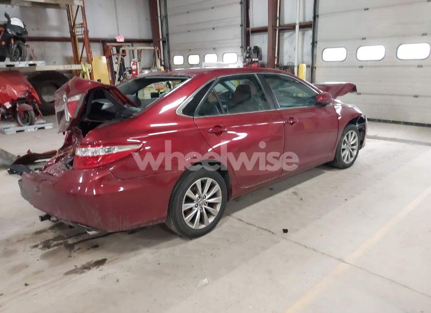 Photo 4 of 2016 Toyota Camry XLE (VIN 4T1BF1FK9GU595452)