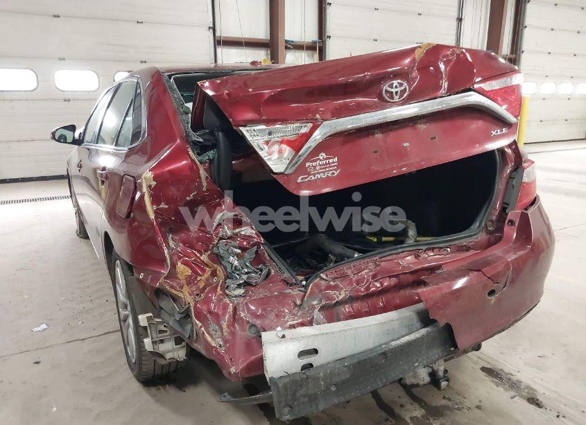 Photo 6 of 2016 Toyota Camry XLE (VIN 4T1BF1FK9GU595452)