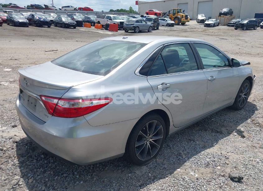 Photo 4 of 2016 Toyota Camry XSE (VIN 4T1BF1FK9GU600603)