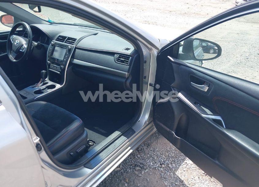 Photo 5 of 2016 Toyota Camry XSE (VIN 4T1BF1FK9GU600603)