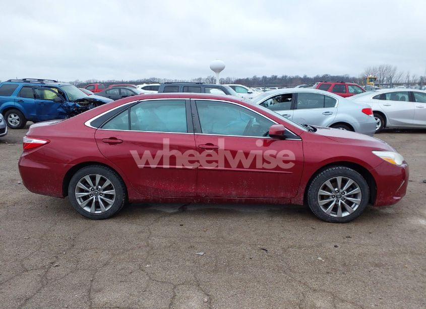 Photo 13 of 2016 Toyota Camry XLE (VIN 4T1BF1FK9GU613318)