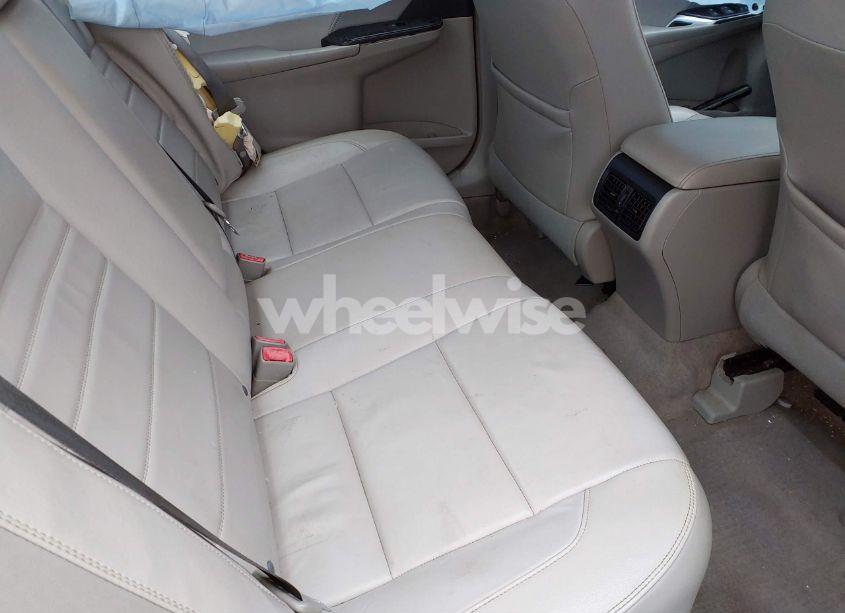 Photo 8 of 2016 Toyota Camry XLE (VIN 4T1BF1FK9GU613318)