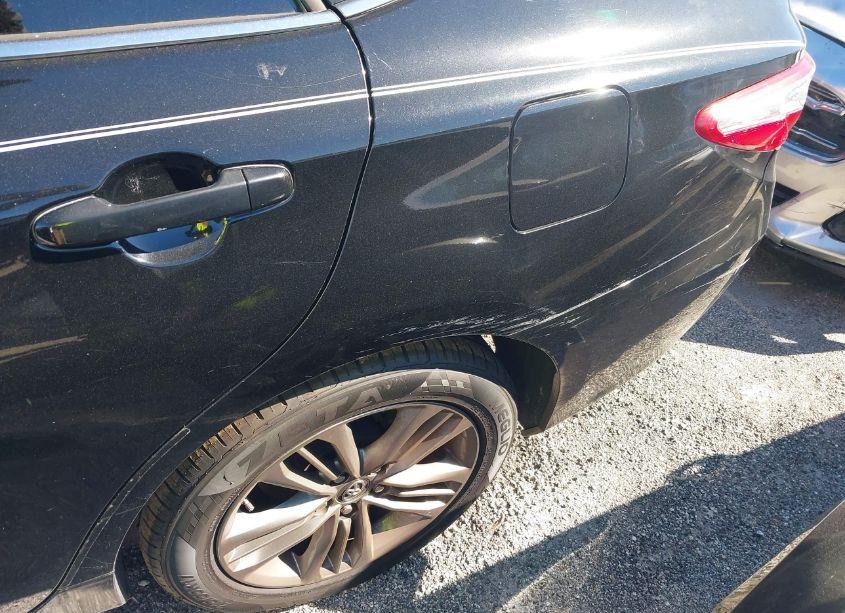 Photo 17 of 2016 Toyota Camry SE (VIN 4T1BF1FK9GU615411)