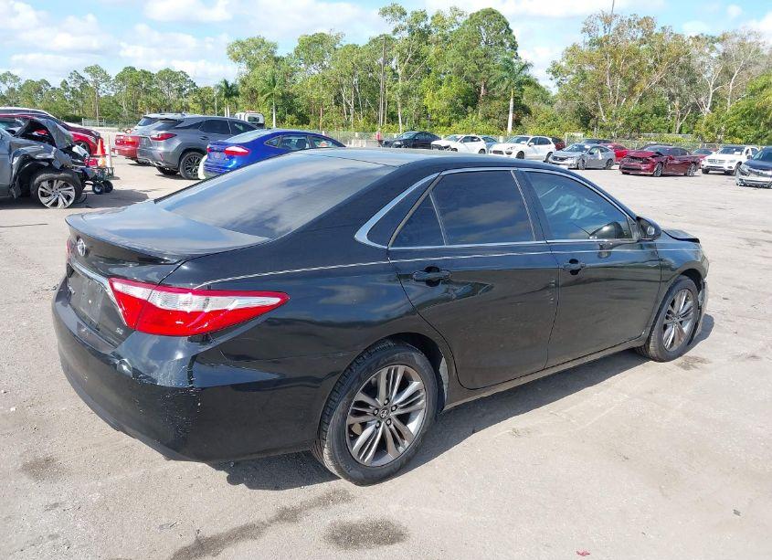 Photo 4 of 2016 Toyota Camry SE (VIN 4T1BF1FK9GU615411)