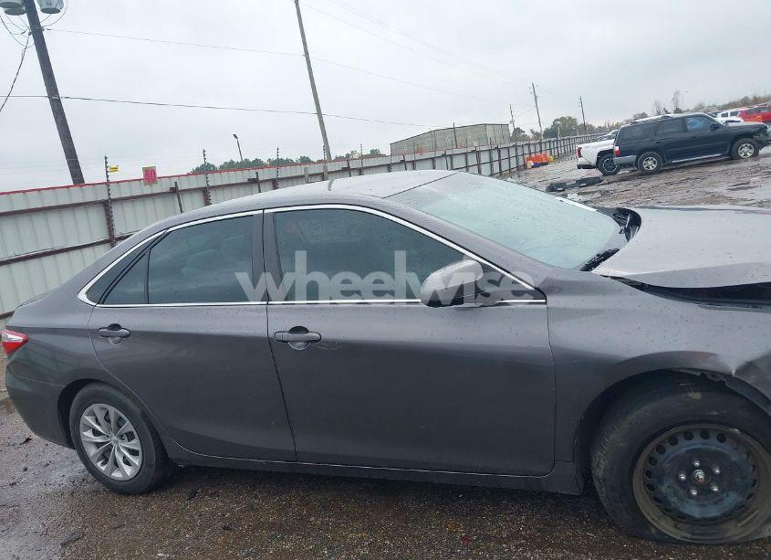 Photo 12 of 2017 Toyota Camry LE (VIN 4T1BF1FK9HU277106)