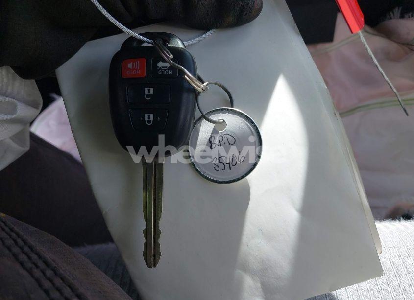 Photo 11 of 2017 Toyota Camry SE (VIN 4T1BF1FK9HU280457)